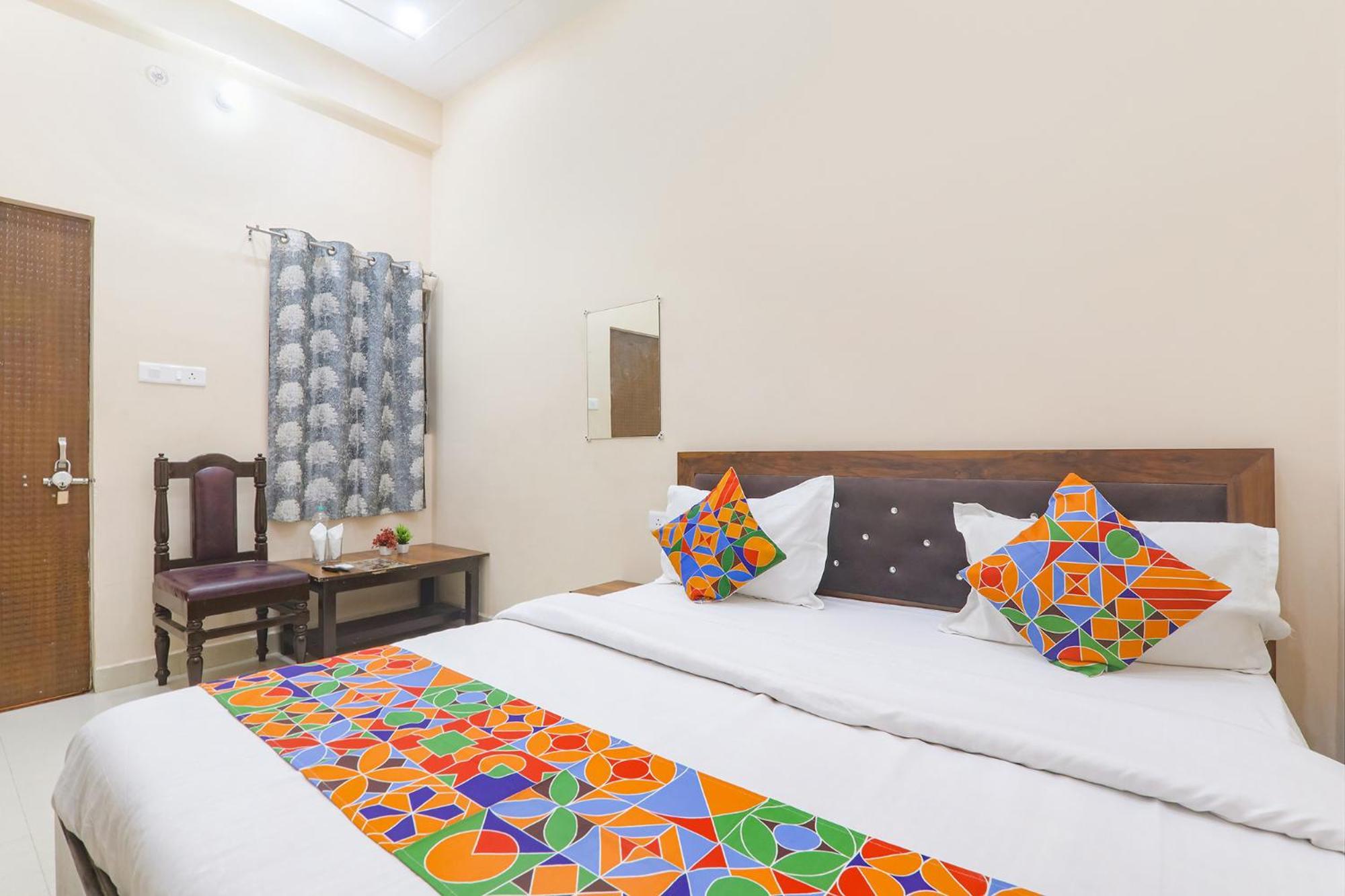 Fabhotel Rk Palace Ayodhya Exterior foto